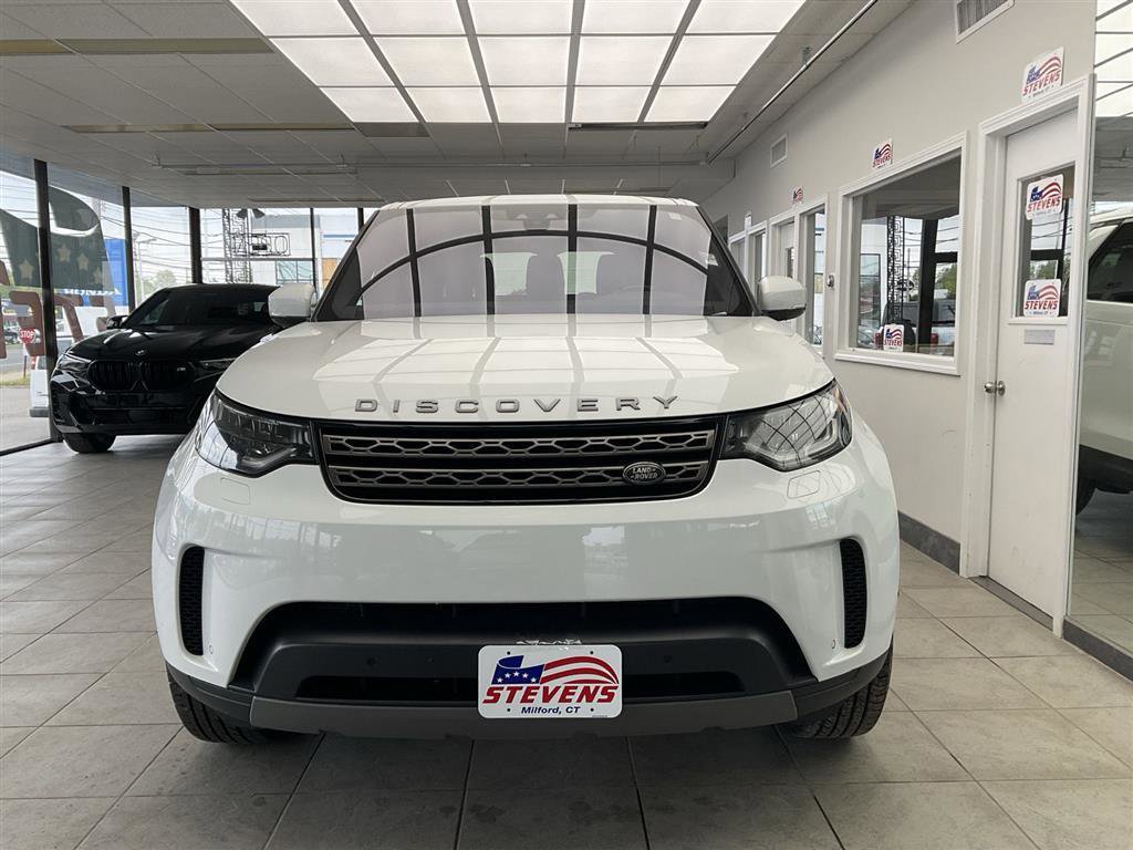 Used 2020 Land Rover Discovery SE AWD/4WD image 2