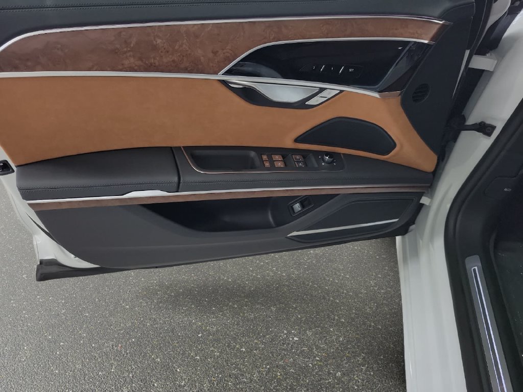 New 2027 Audi A8 L 3.0T AWD/4WD image 14