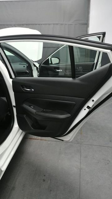 Used 2020 Nissan Altima 2.5 S FWD image 14