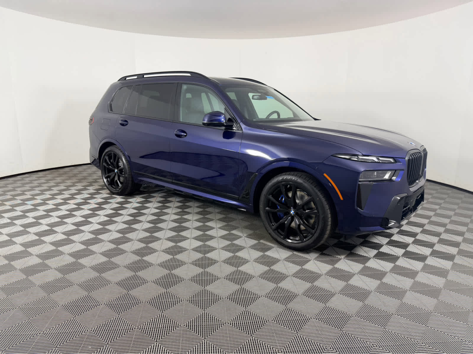 New 2026 BMW X7 xDrive40i w/ M Sport Package