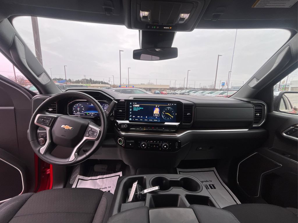Used 2025 Chevrolet Silverado 1500 LT image 26