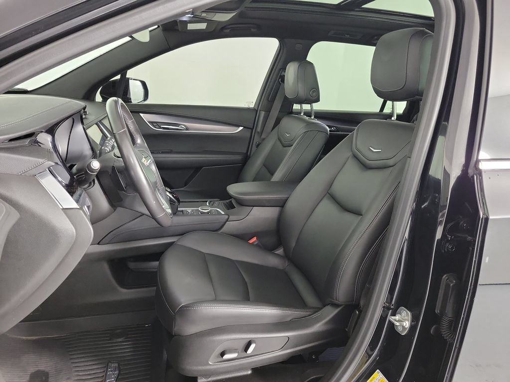 Used 2024 Cadillac XT6 Luxury w/ LPO, Floor Liner Package AWD/4WD image 18