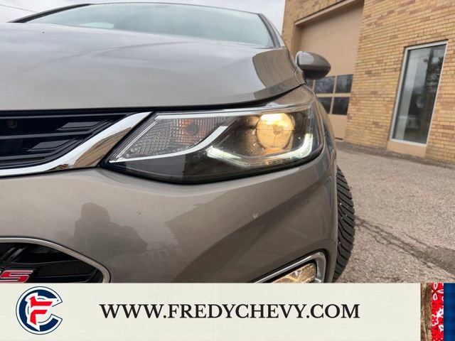 Used 2017 Chevrolet Cruze Premier image 30