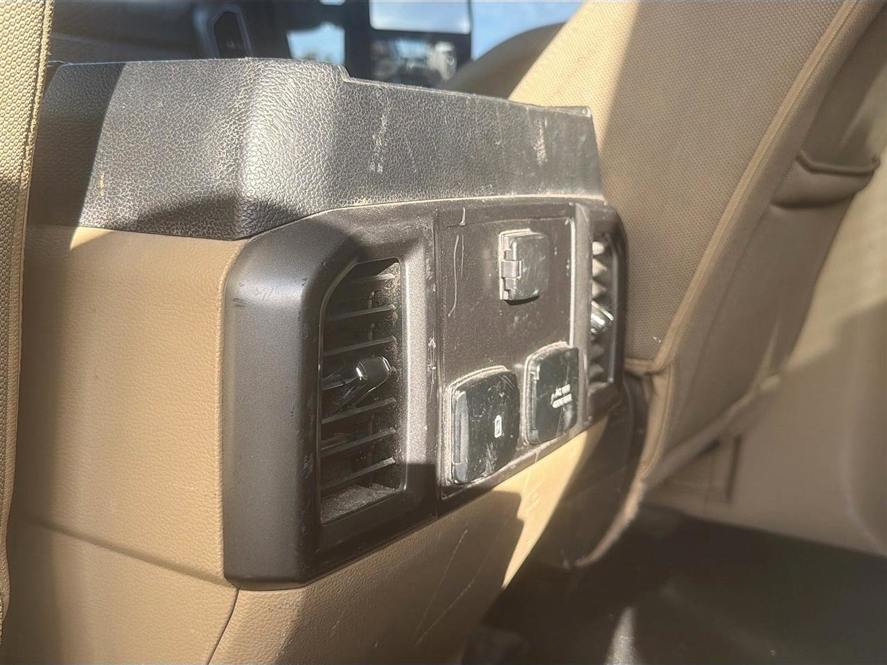 Used 2019 Ford F250 XLT w/ XLT Premium Package image 25