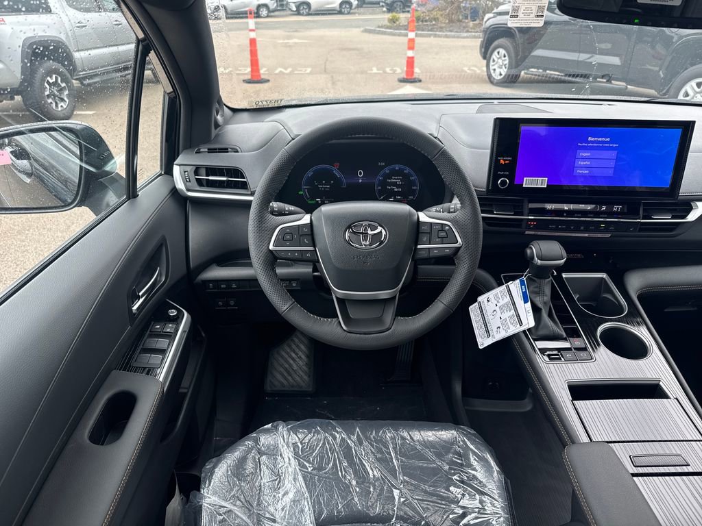 New 2026 Toyota Sienna XLE Woodland Edition AWD/4WD image 11