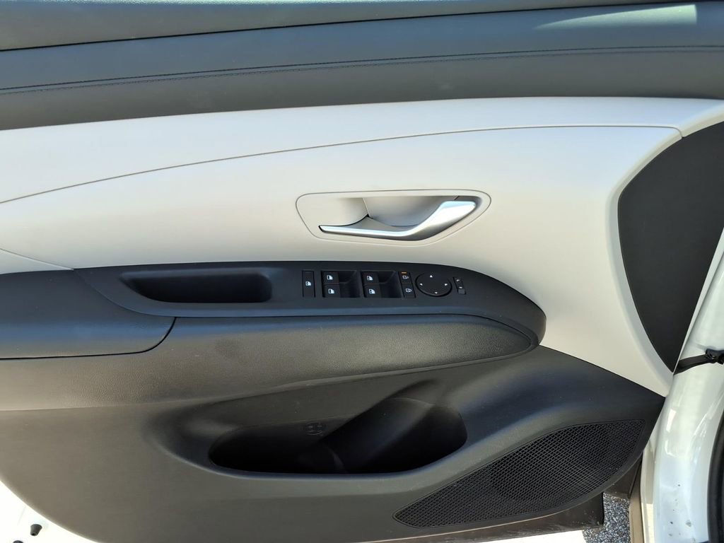 New 2025 Hyundai Tucson SEL FWD image 15