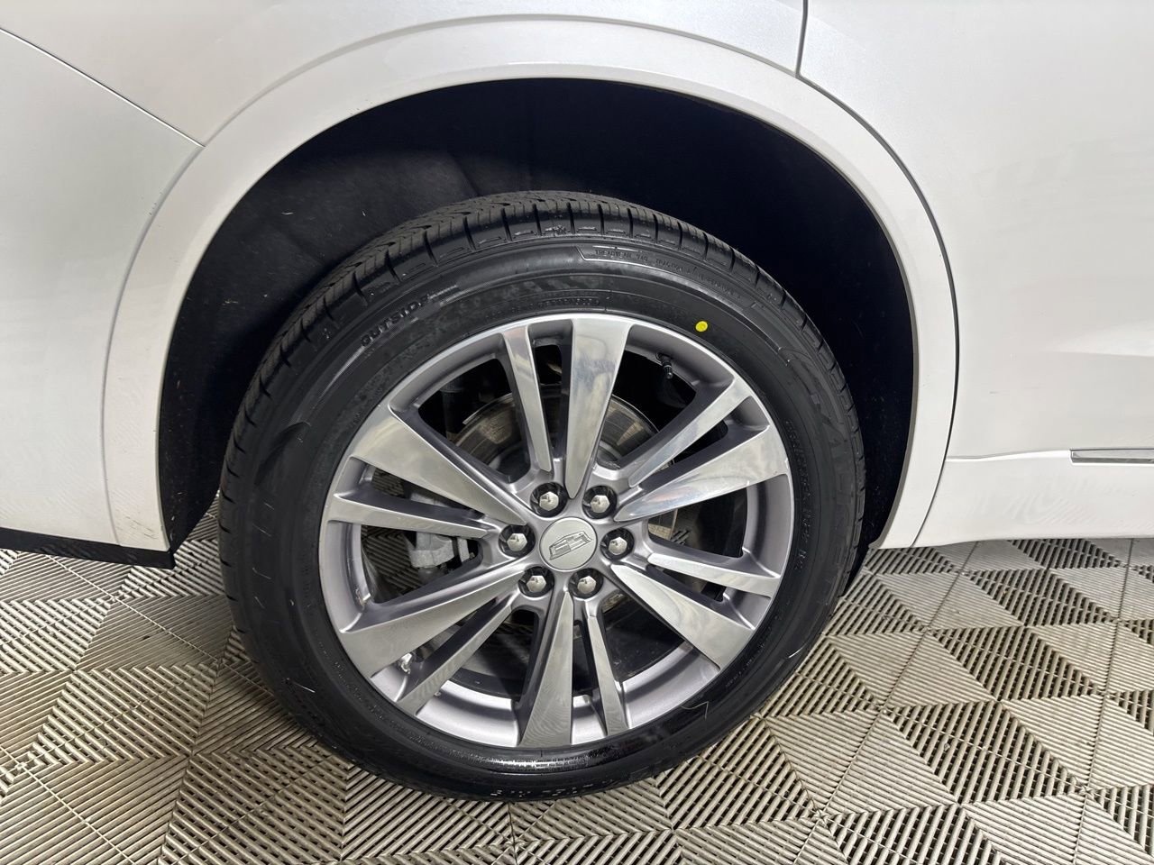 Used 2024 Cadillac XT6 Premium Luxury w/ LPO, Floor Liner Package image 33