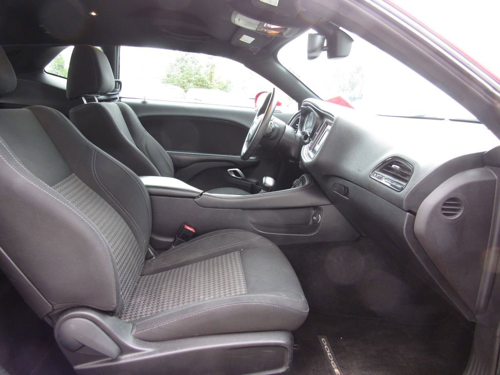 Used 2015 Dodge Challenger SXT w/ Super Sport Group (SS/T) RWD image 13