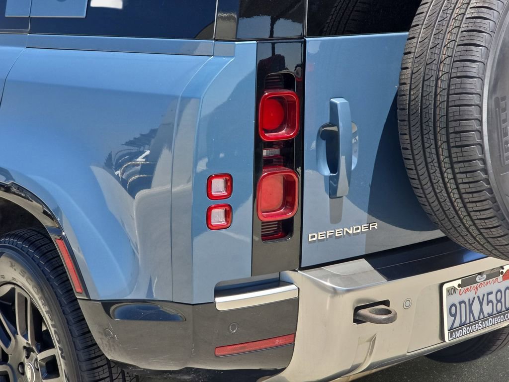 Certified 2023 Land Rover Defender 110 S AWD/4WD image 33