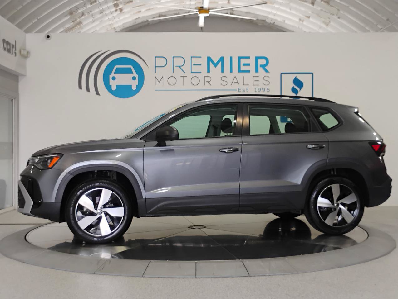 Used 2025 Volkswagen Taos S AWD/4WD image 2