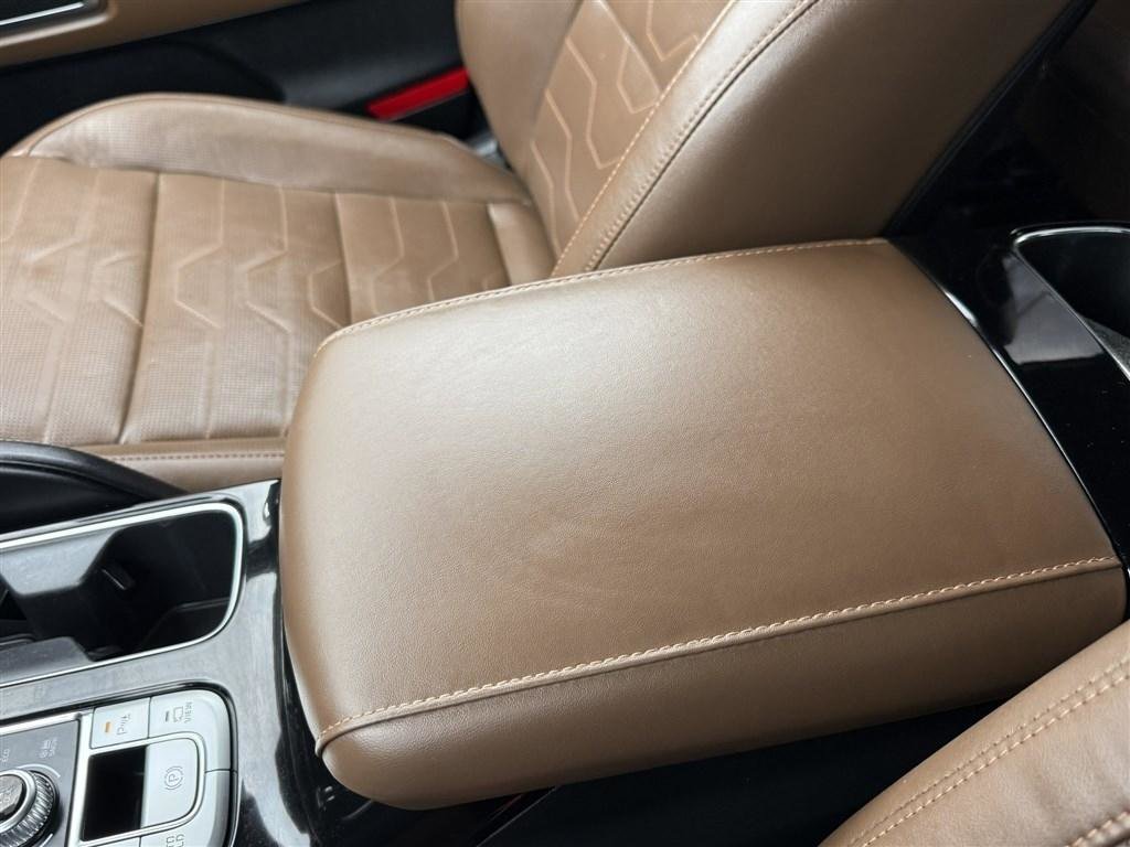 Used 2022 Kia Telluride SX w/ SX Prestige Package image 45