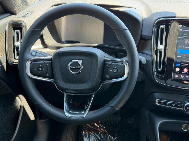 Used 2023 Volvo C40 P8 Recharge Ultimate AWD/4WD image 13