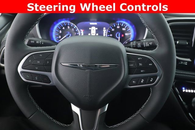 New 2026 Chrysler Pacifica Select image 22