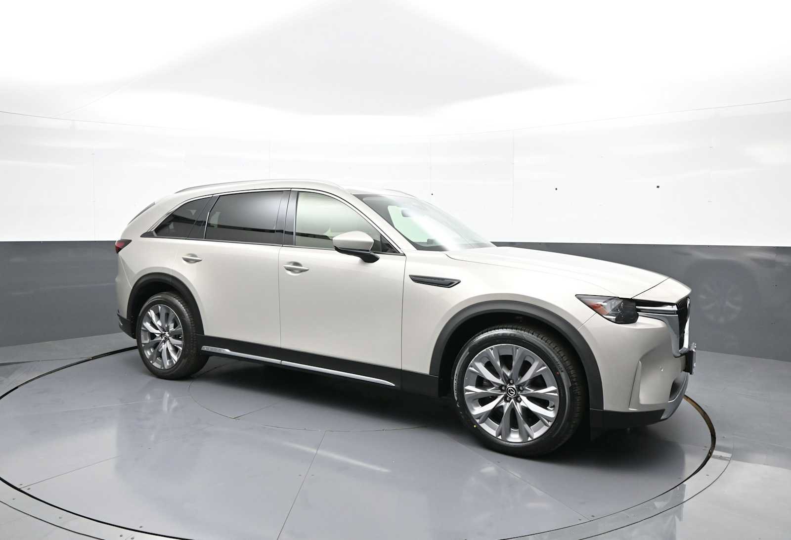 Used 2024 MAZDA CX-90 3.3 Turbo w/ Premium Package AWD/4WD image 4
