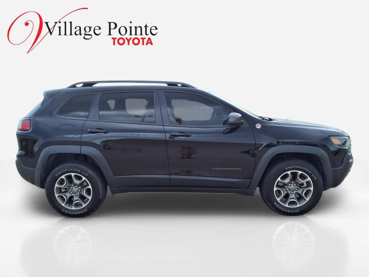 Used 2021 Jeep Cherokee Trailhawk AWD/4WD image 7