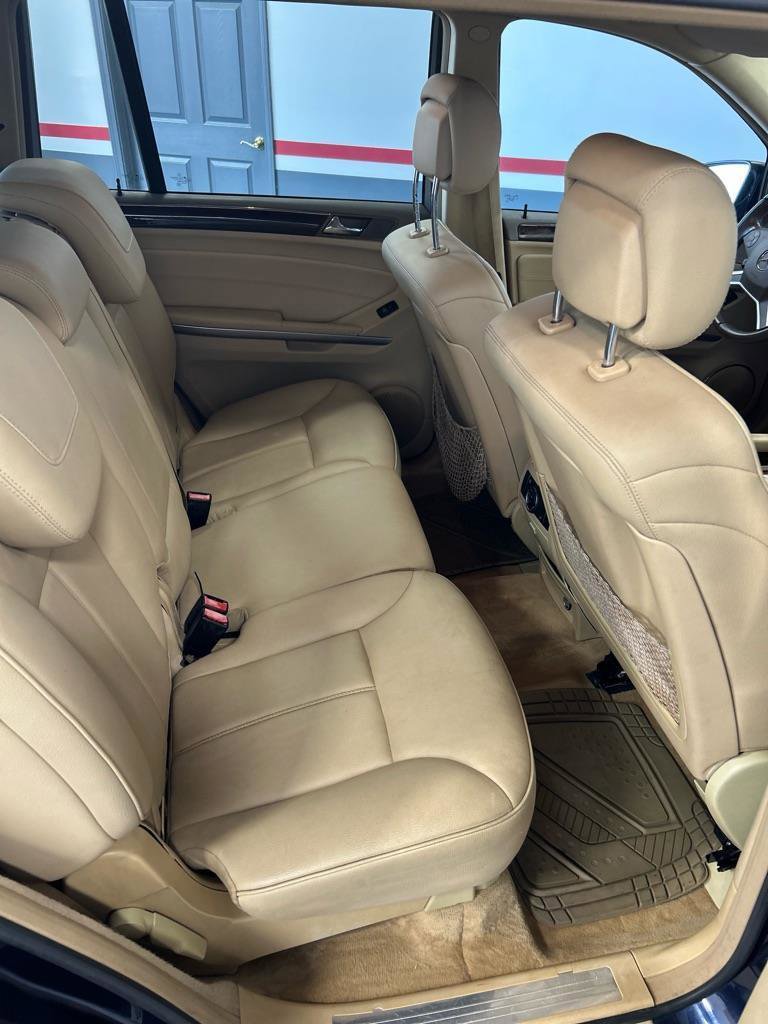 Used 2012 Mercedes-Benz GL 450 4MATIC image 18