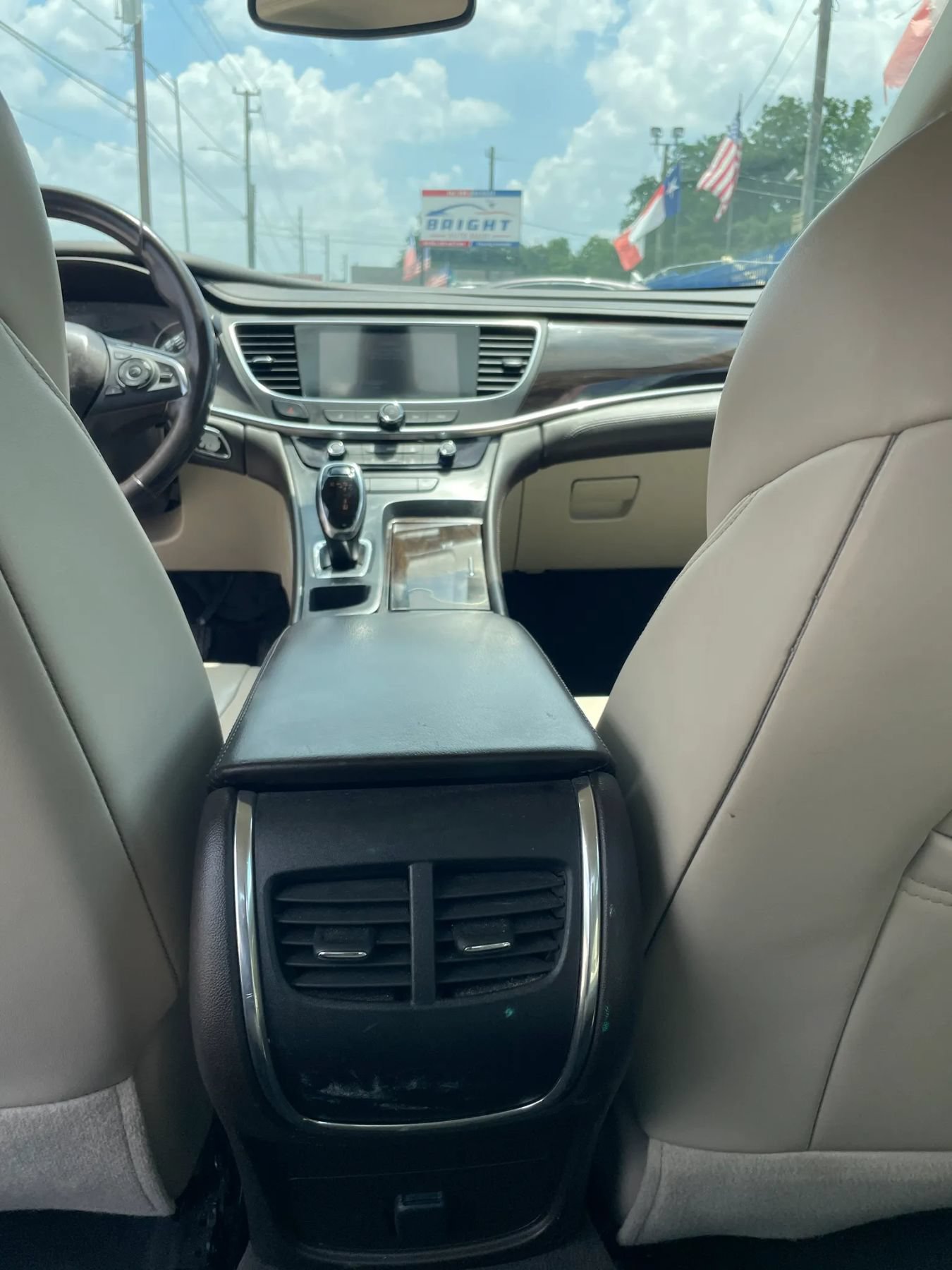 Used 2017 Buick LaCrosse Preferred FWD image 19