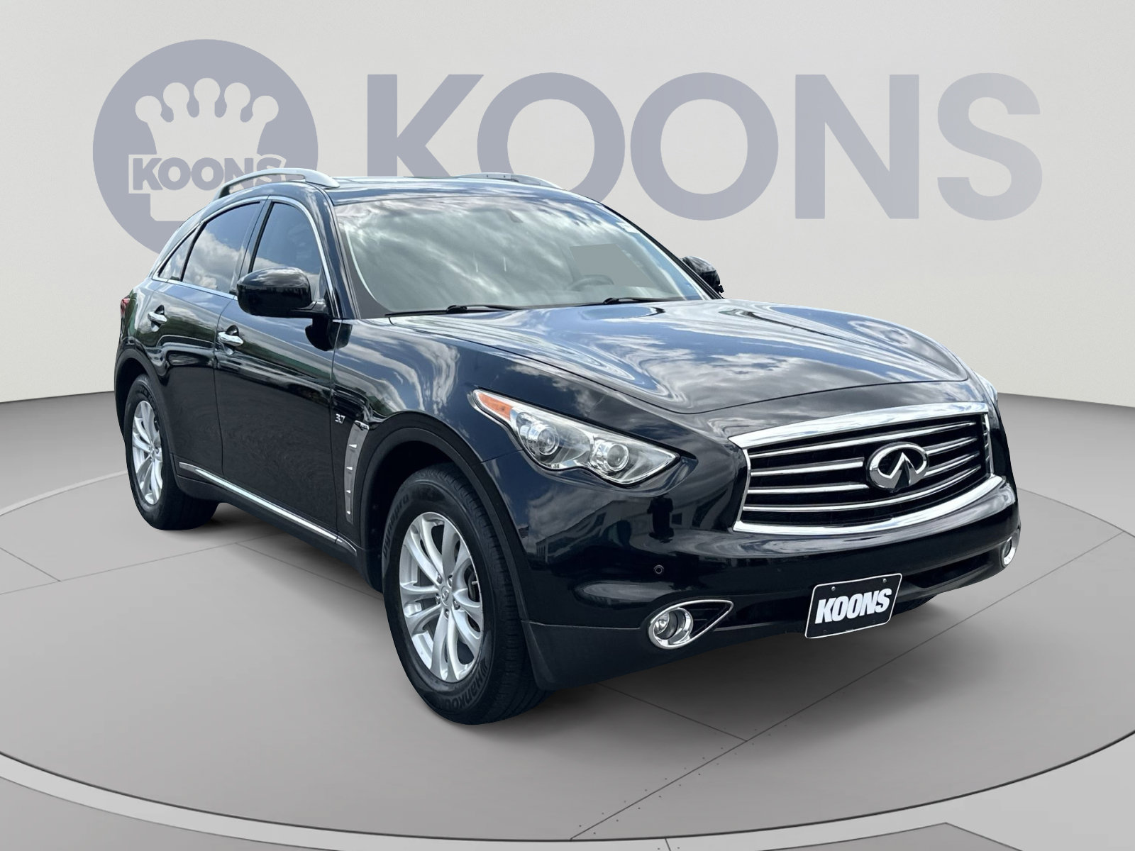 Used 2015 INFINITI QX70 2WD w/ Premium Package image 2