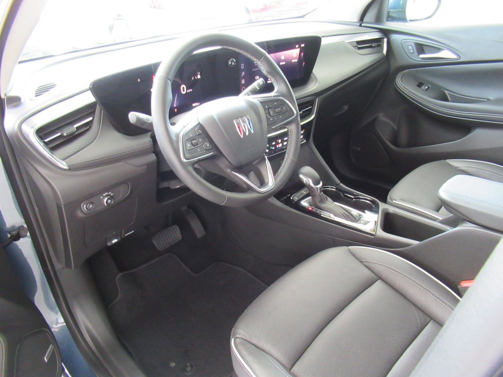 Used 2026 Buick Encore GX Avenir w/ Avenir Technology Package FWD image 15