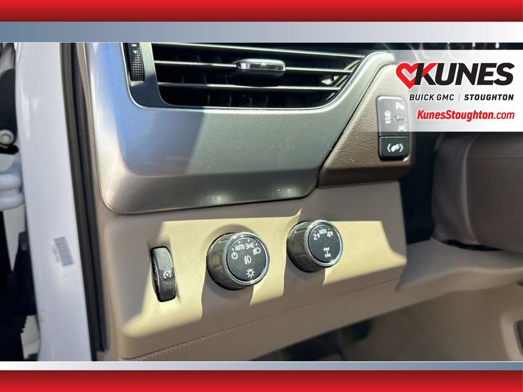 Used 2019 Chevrolet Suburban LT AWD/4WD image 26