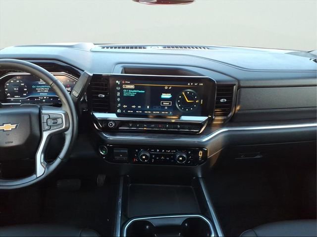 Used 2024 Chevrolet Silverado 2500 LTZ w/ LTZ Convenience Package image 13
