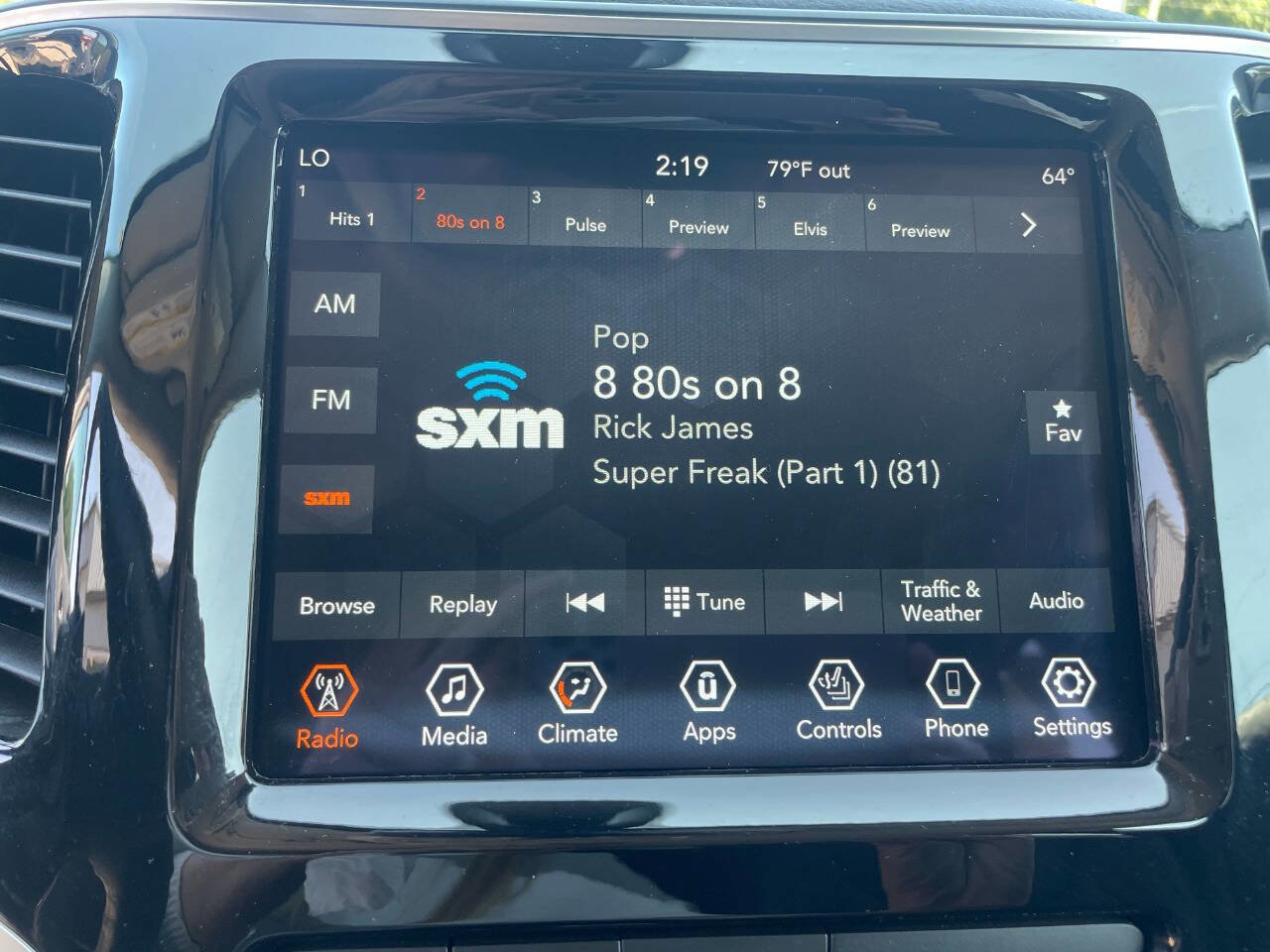 Used 2019 Jeep Cherokee Limited image 34