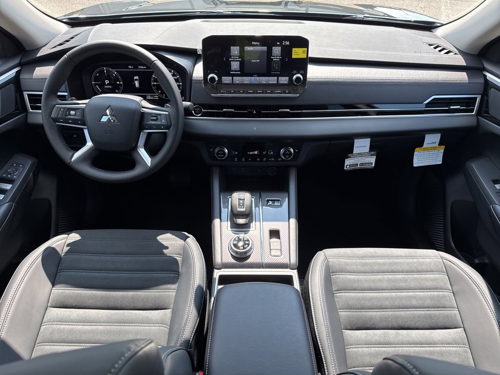 New 2025 Mitsubishi Outlander SE image 22
