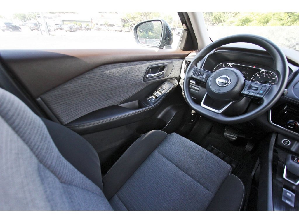 Used 2022 Nissan Rogue SV AWD/4WD image 9