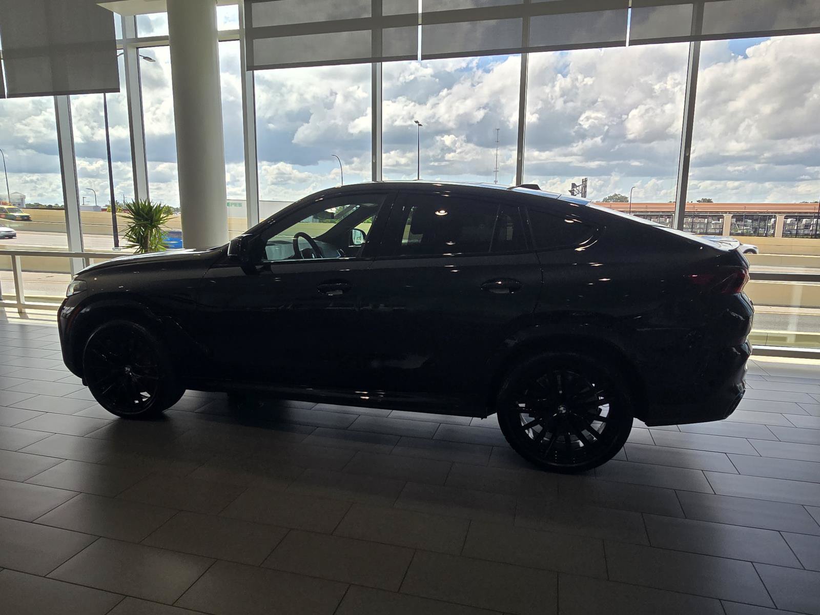 New 2027 BMW X6 M60i AWD/4WD image 6