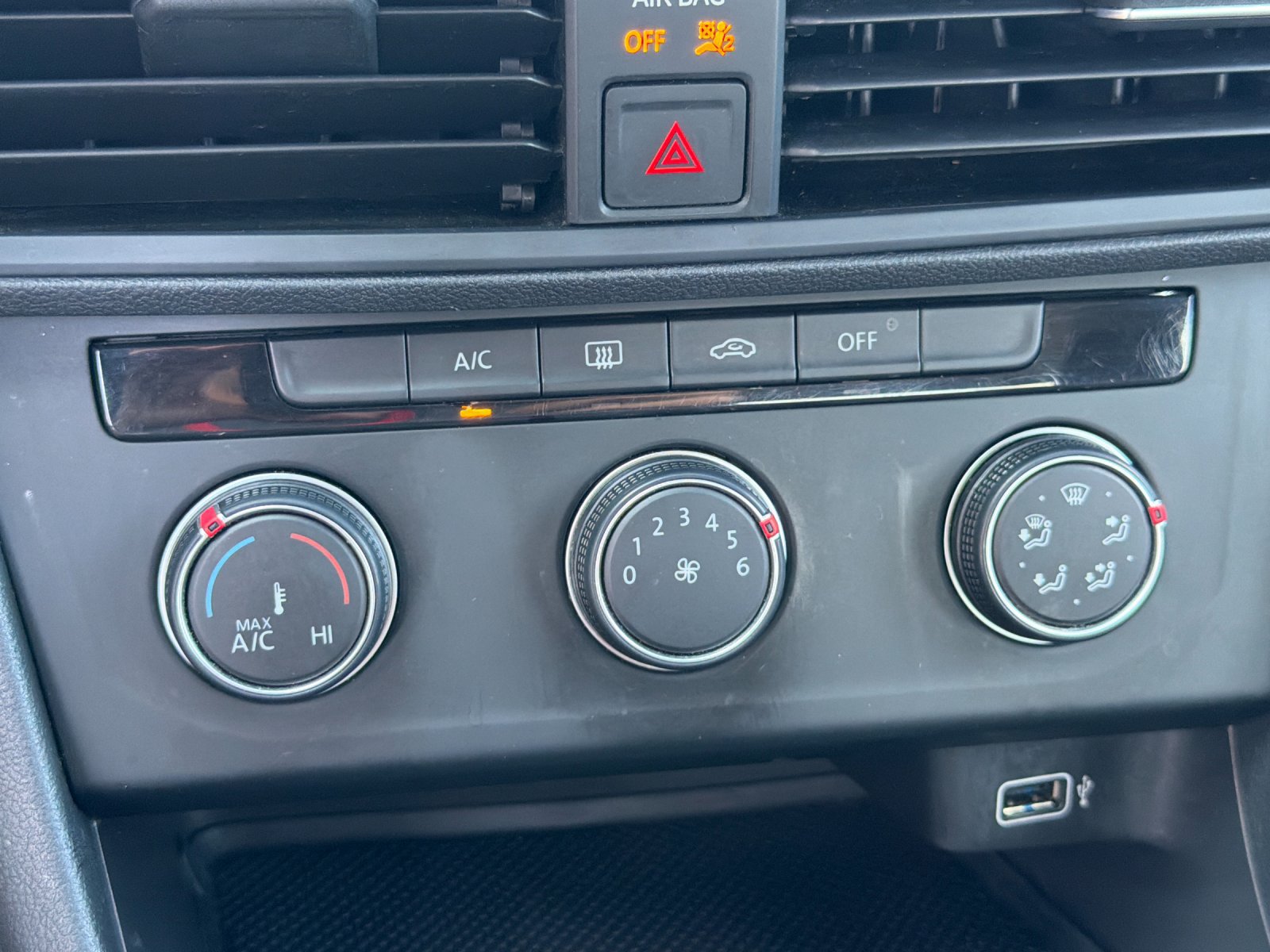 Used 2019 Volkswagen Jetta S w/ Driver Assistance Package FWD image 22