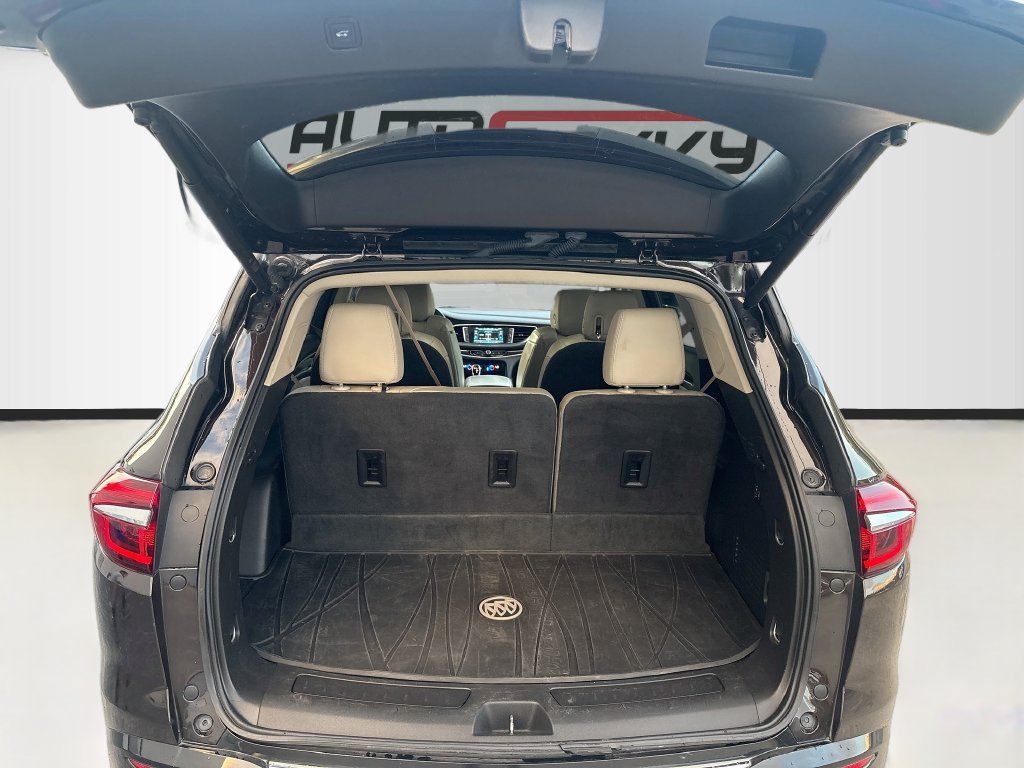 Used 2018 Buick Enclave Premium w/ Experience Buick Package AWD/4WD image 28
