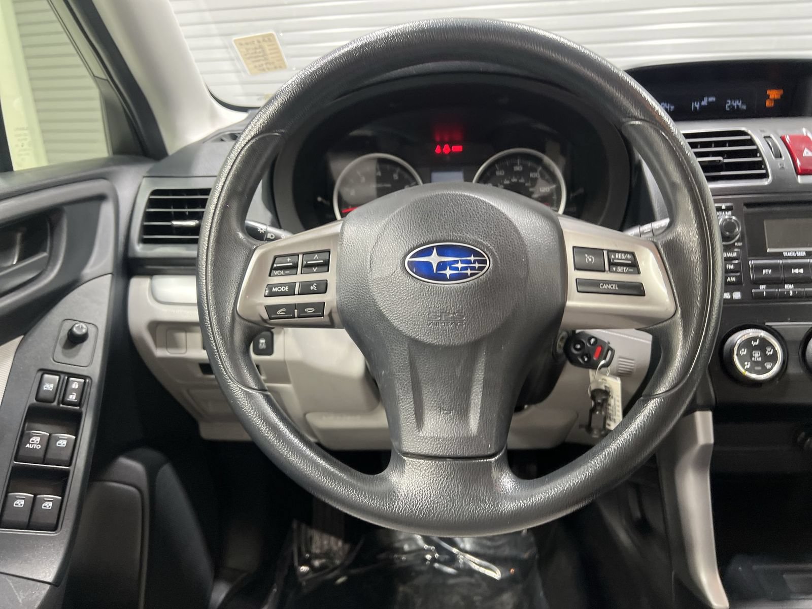 Used 2014 Subaru Forester 2.5i AWD/4WD image 14