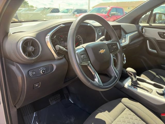 Used 2021 Chevrolet Blazer LT FWD image 16