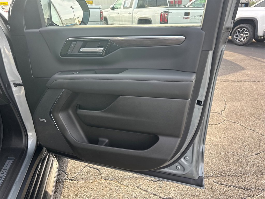 New 2026 Chevrolet Tahoe LT w/ Comfort Package image 15