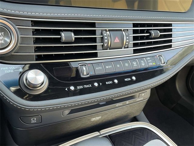 Used 2022 Lexus LS 500 image 31