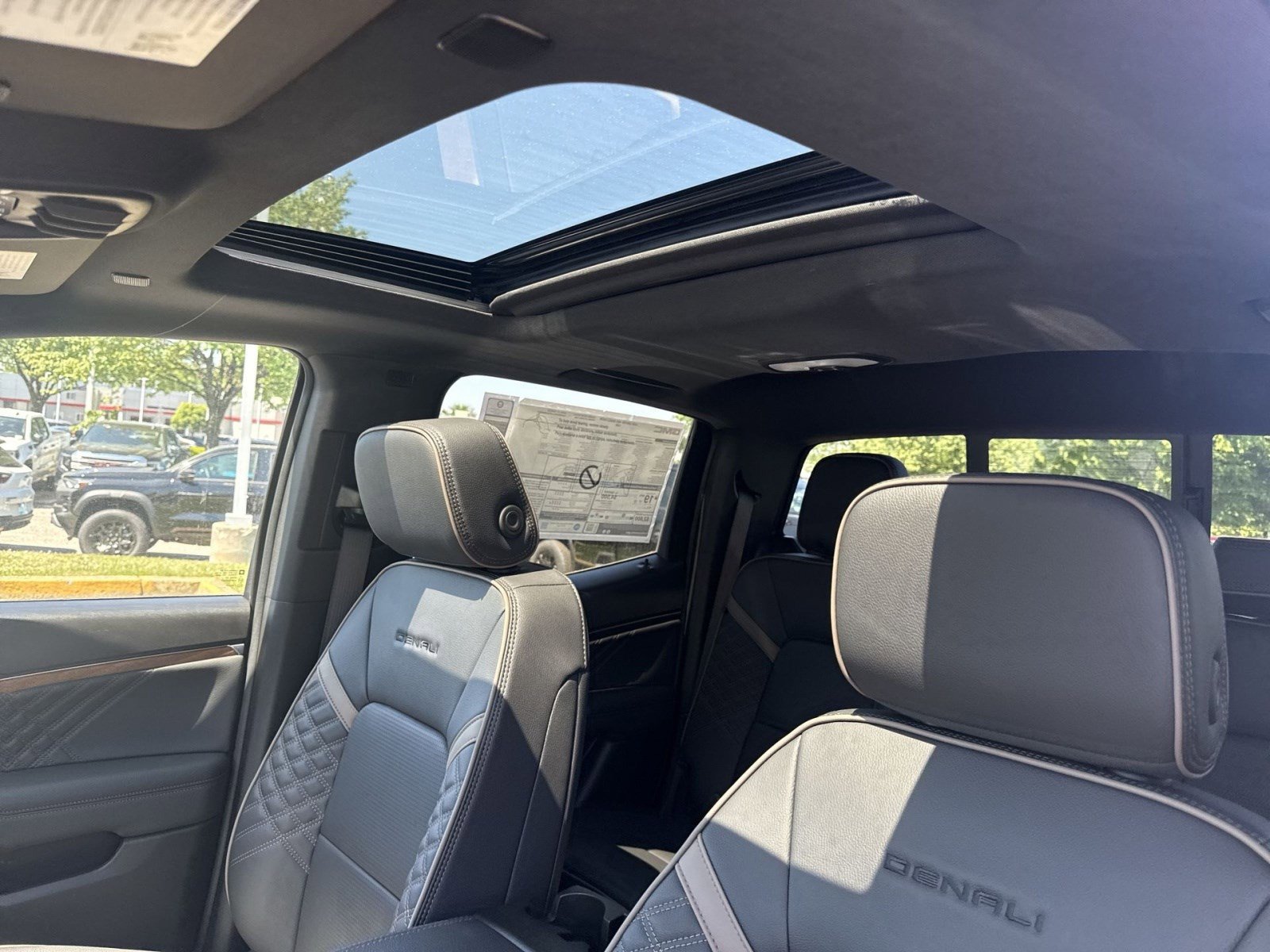New 2026 GMC Canyon Denali AWD/4WD image 18