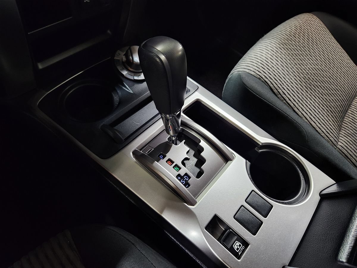 Used 2023 Toyota 4Runner SR5 AWD/4WD image 41