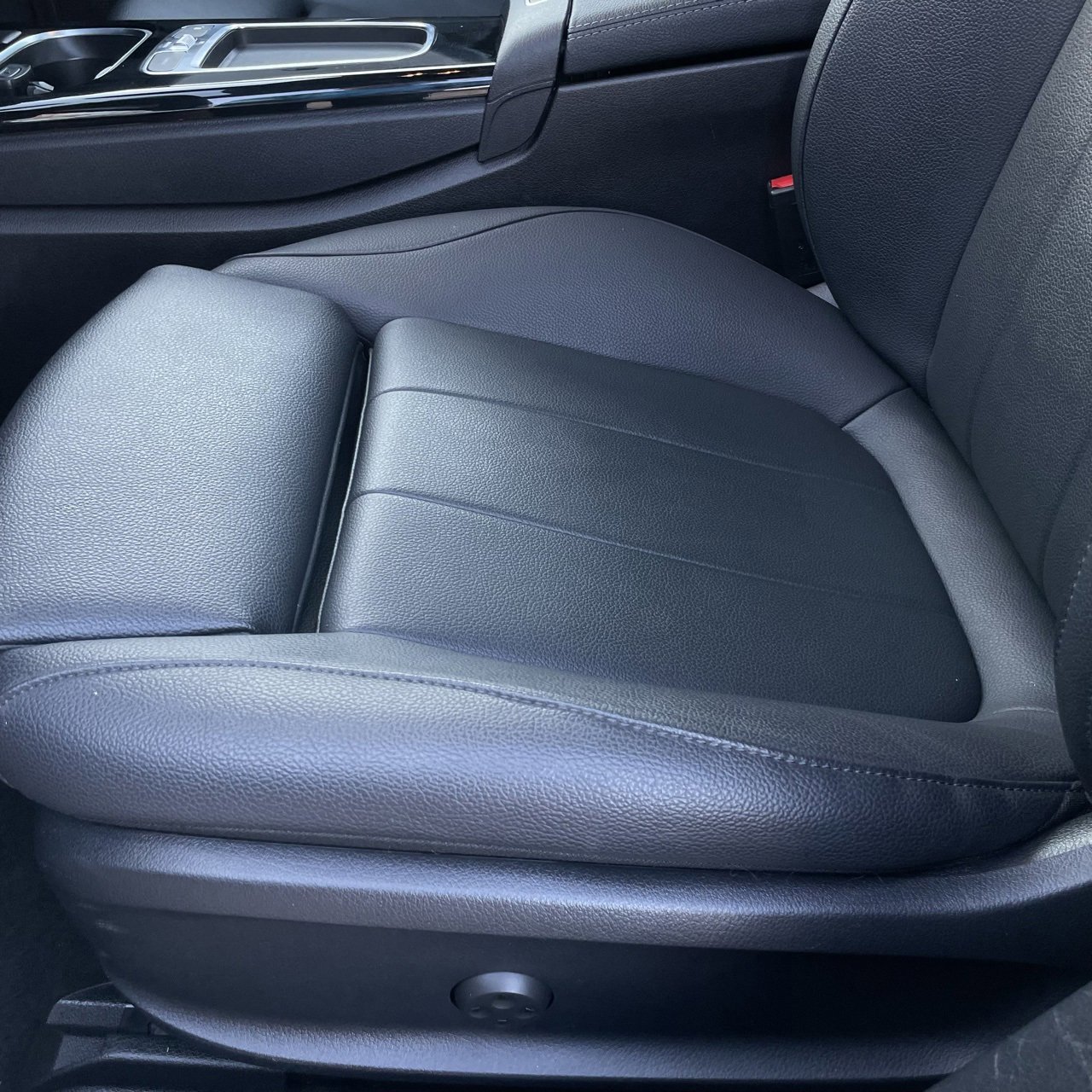 Used 2025 Mercedes-Benz CLA 250 image 21