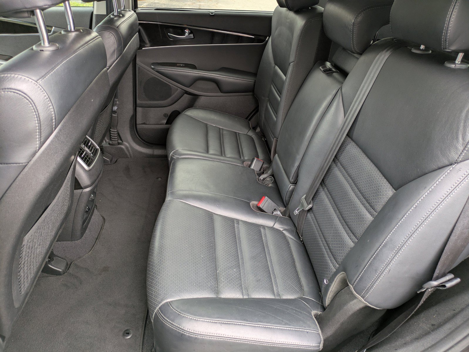 Certified 2017 Kia Sorento EX FWD image 10