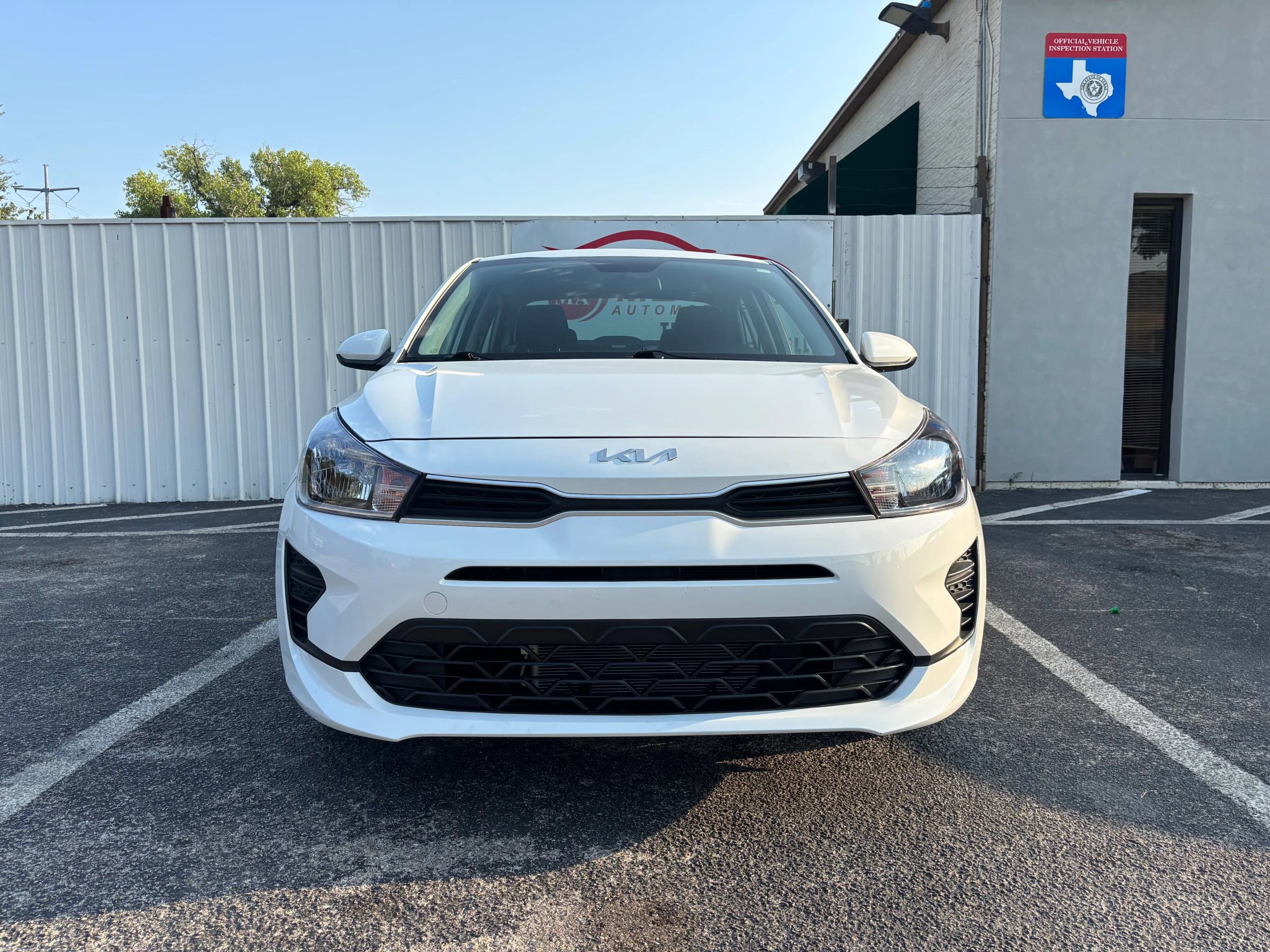 Used 2023 Kia Rio LX image 9