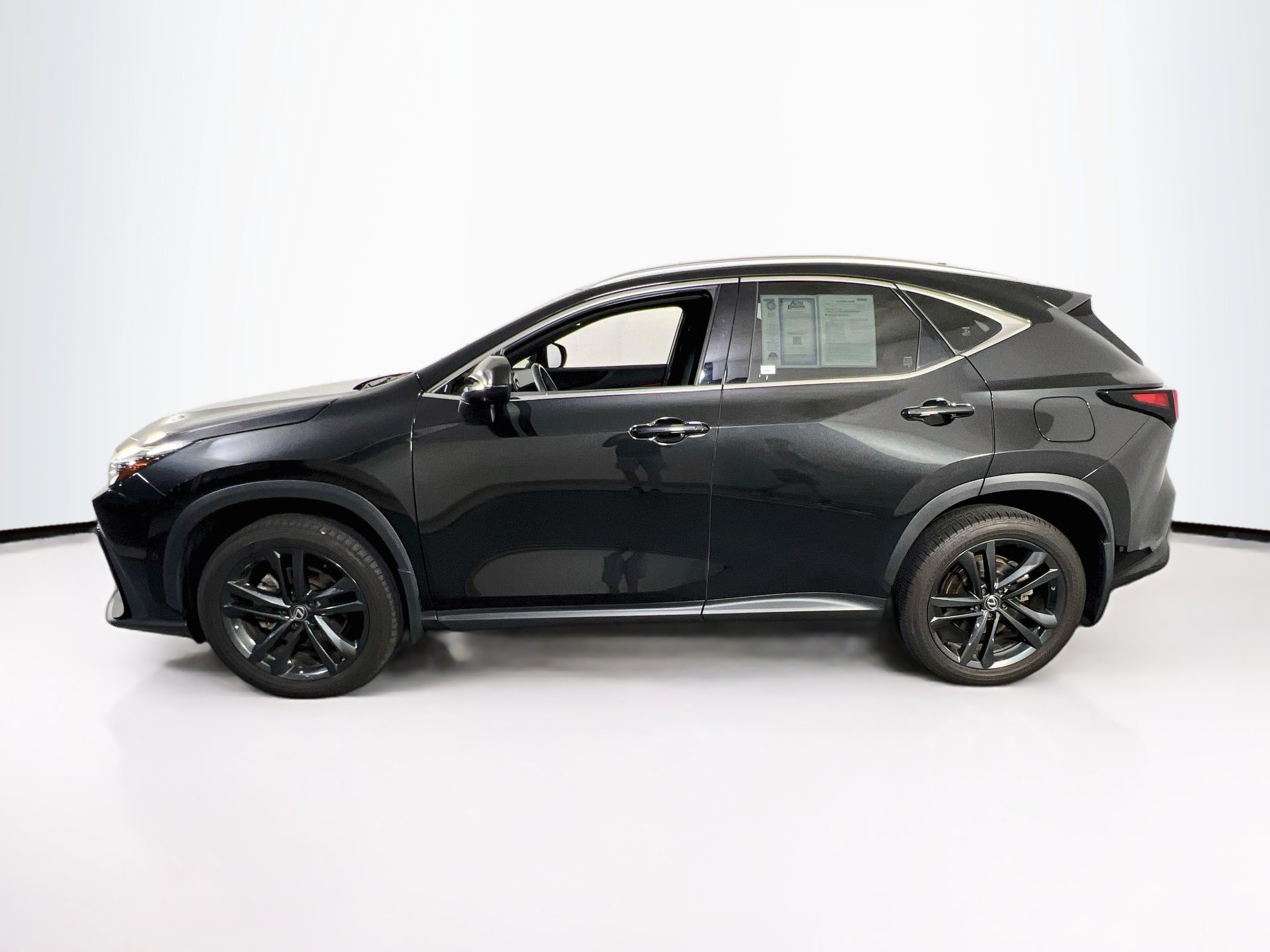 Used 2024 Lexus NX 450h+ AWD w/ Vision Package image 8
