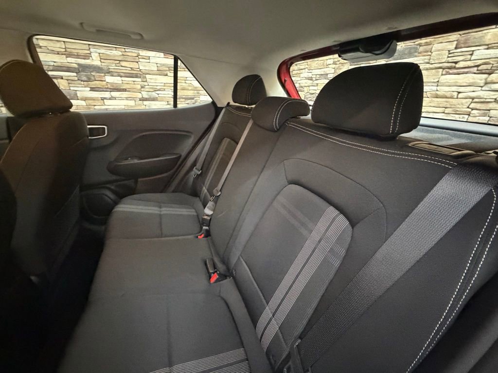Certified 2023 Hyundai Venue SEL image 26