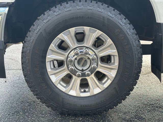 Used 2022 Ford F350 XLT w/ FX4 Off-Road Package image 25