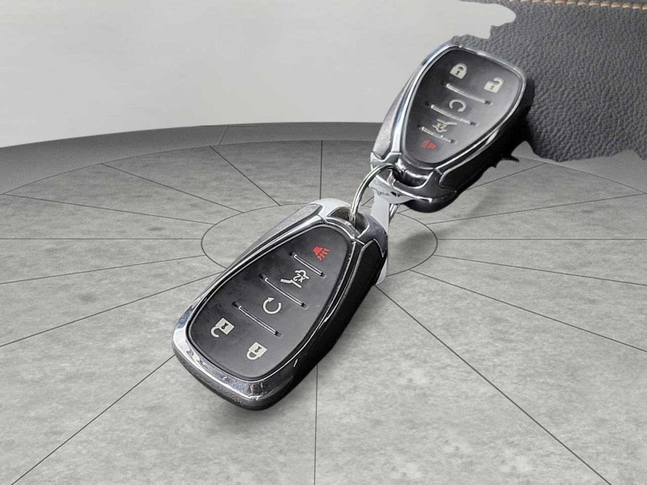 Used 2020 Chevrolet Traverse LT w/ LPO, Floor Liner Package AWD/4WD image 29