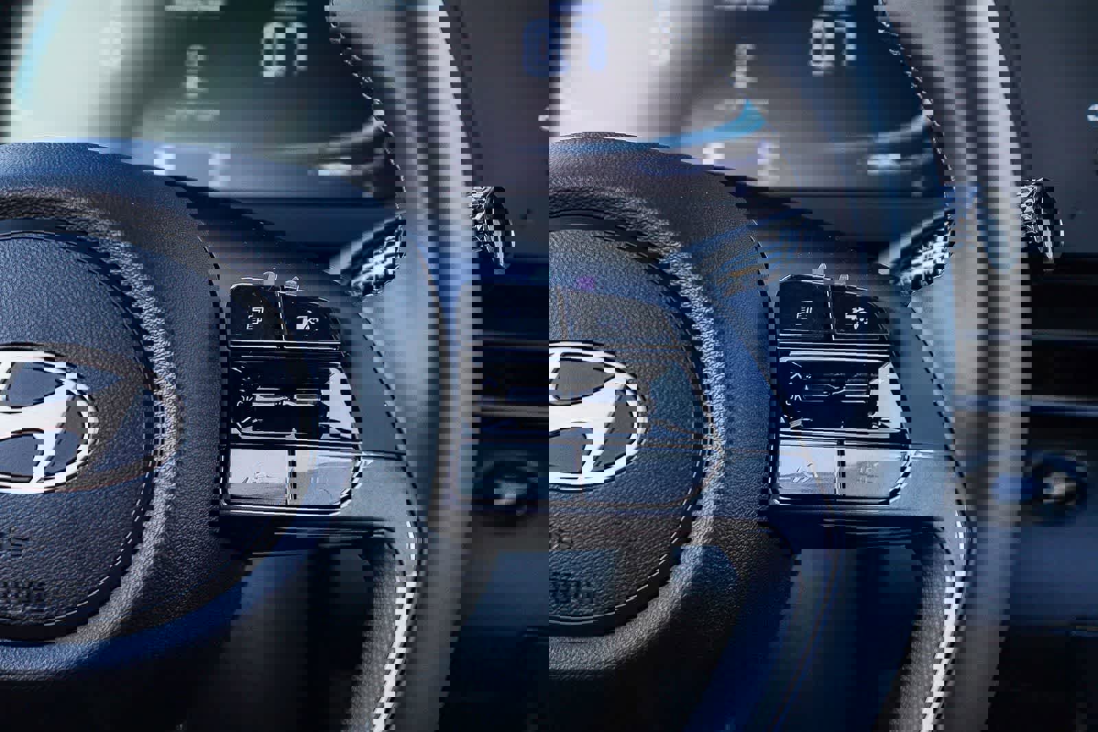 New 2025 Hyundai Elantra Sport image 19