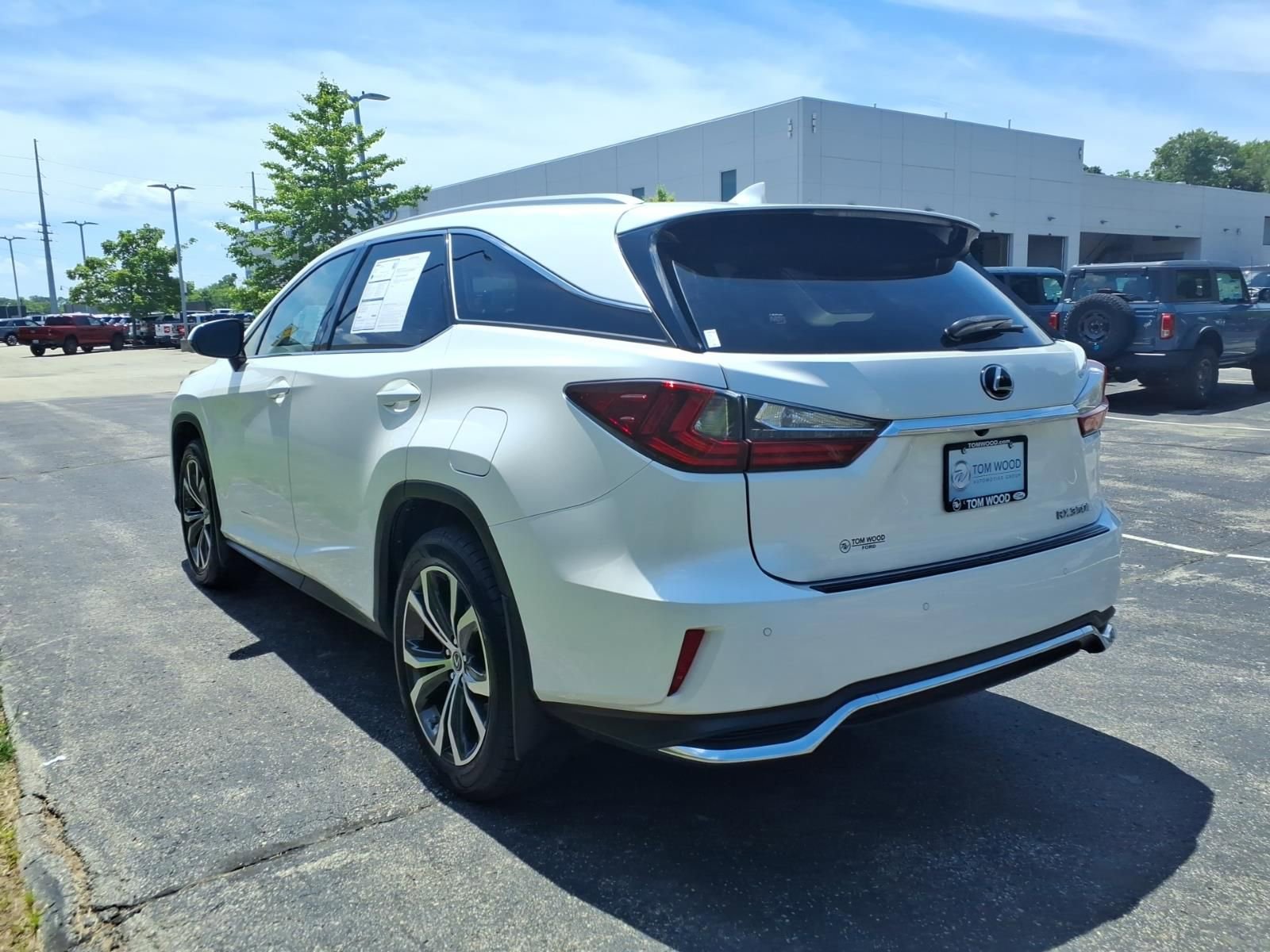 Used 2020 Lexus RX 350L Premium w/ Premium Package AWD/4WD image 8