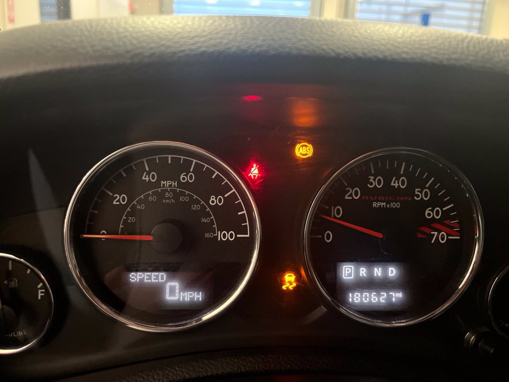 Used 2018 Jeep Wrangler Unlimited Rubicon AWD/4WD image 11