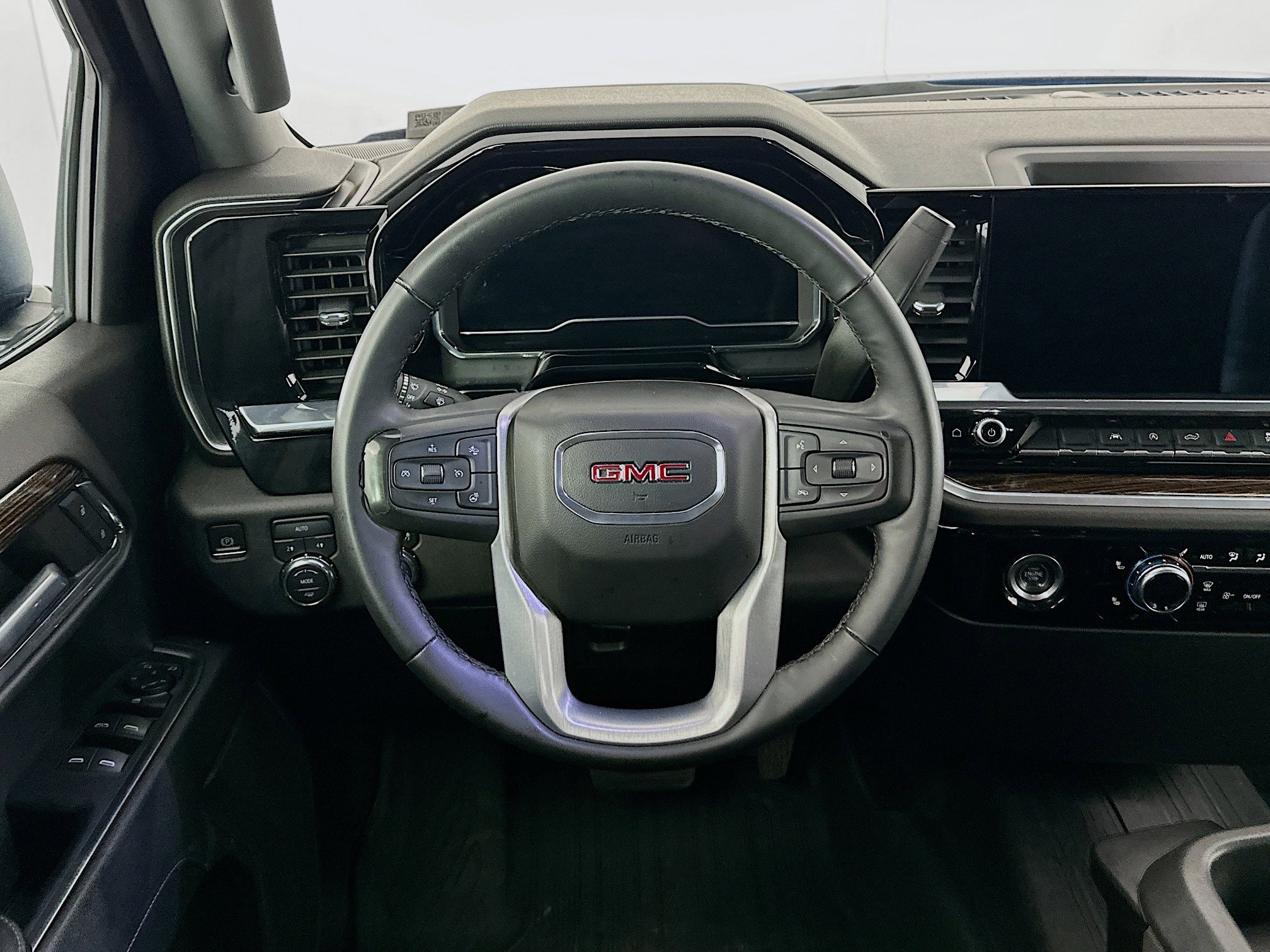 Used 2023 GMC Sierra 1500 Elevation image 17