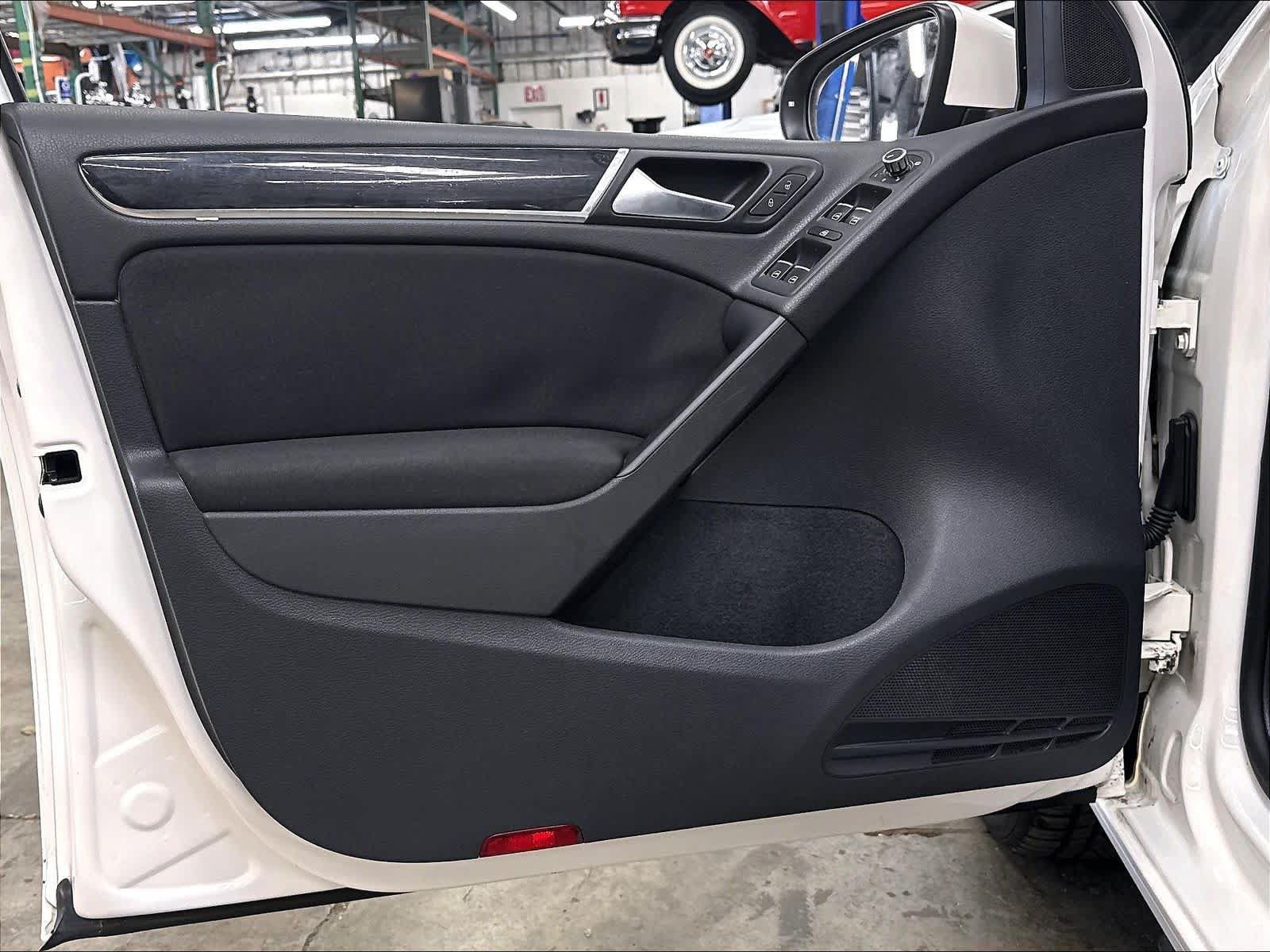 Used 2012 Volkswagen GTI 4-Door FWD image 22