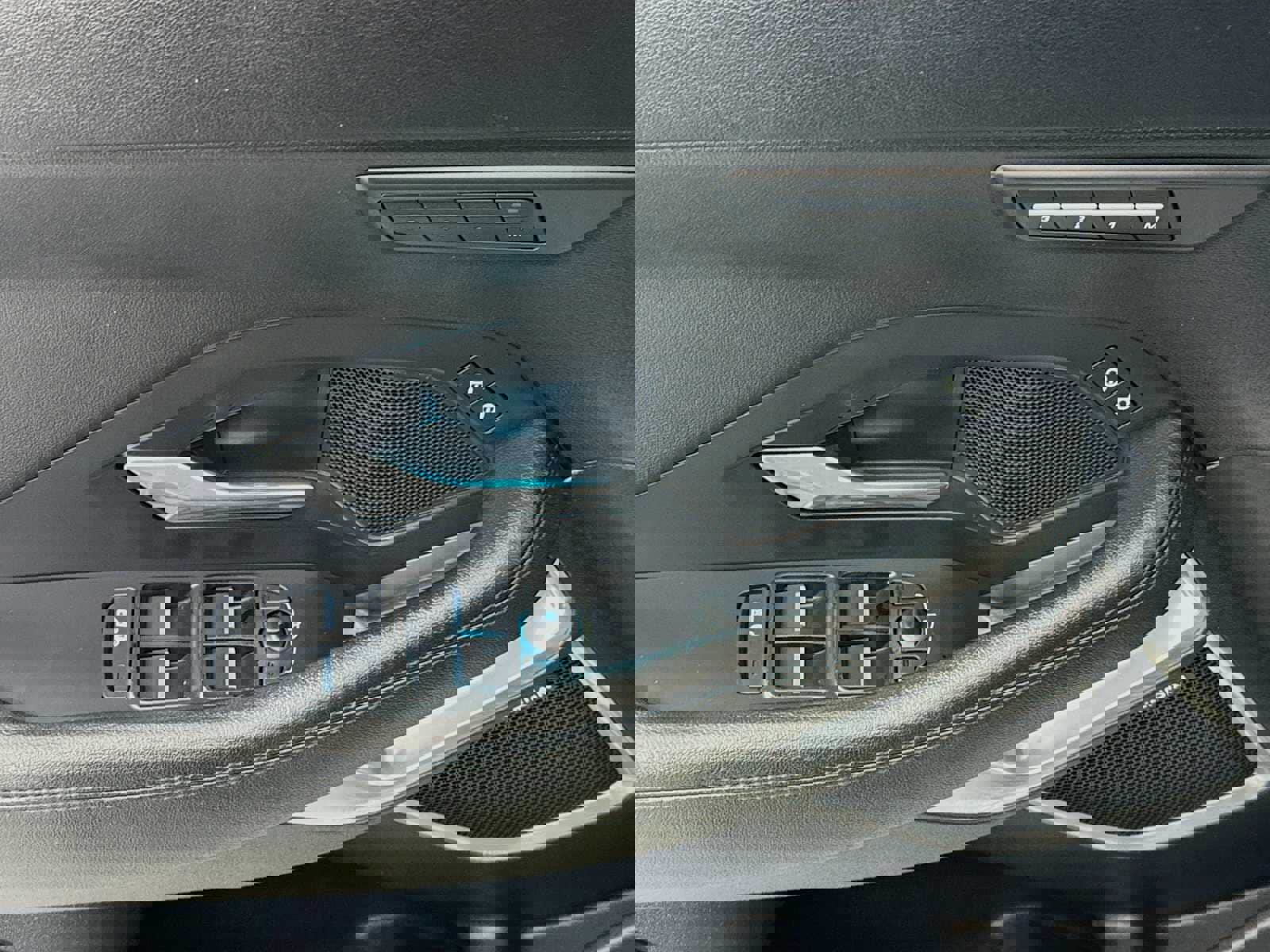 Used 2020 Jaguar E-PACE SE image 19